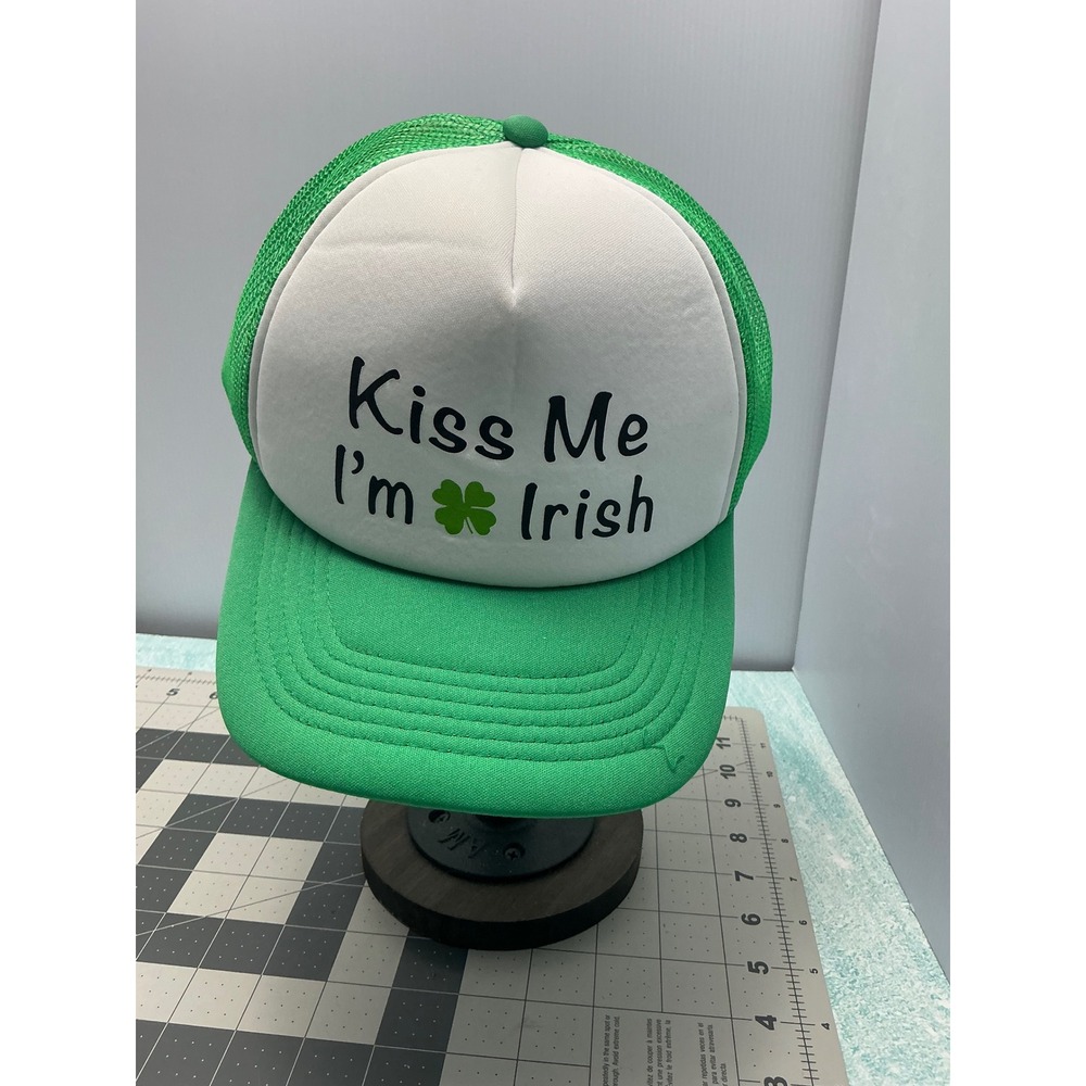 JZYEGSW Kiss Me Im‎ Irish St Patricks Day Trucker Hat Green White Snapback Cap